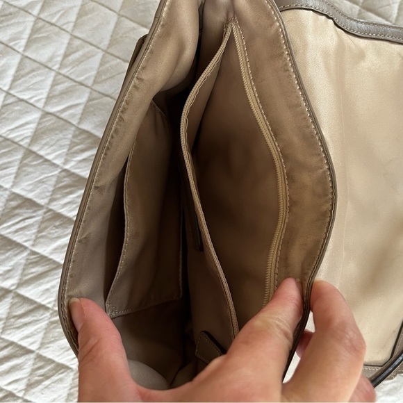 Coach Taylor Mini Crossbody - Picture 4 of 12